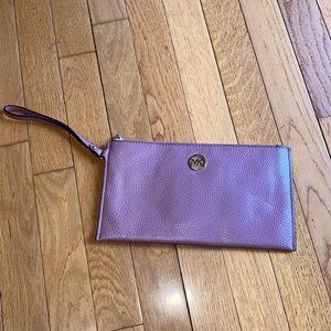 Michael Kors mauve wristlet
